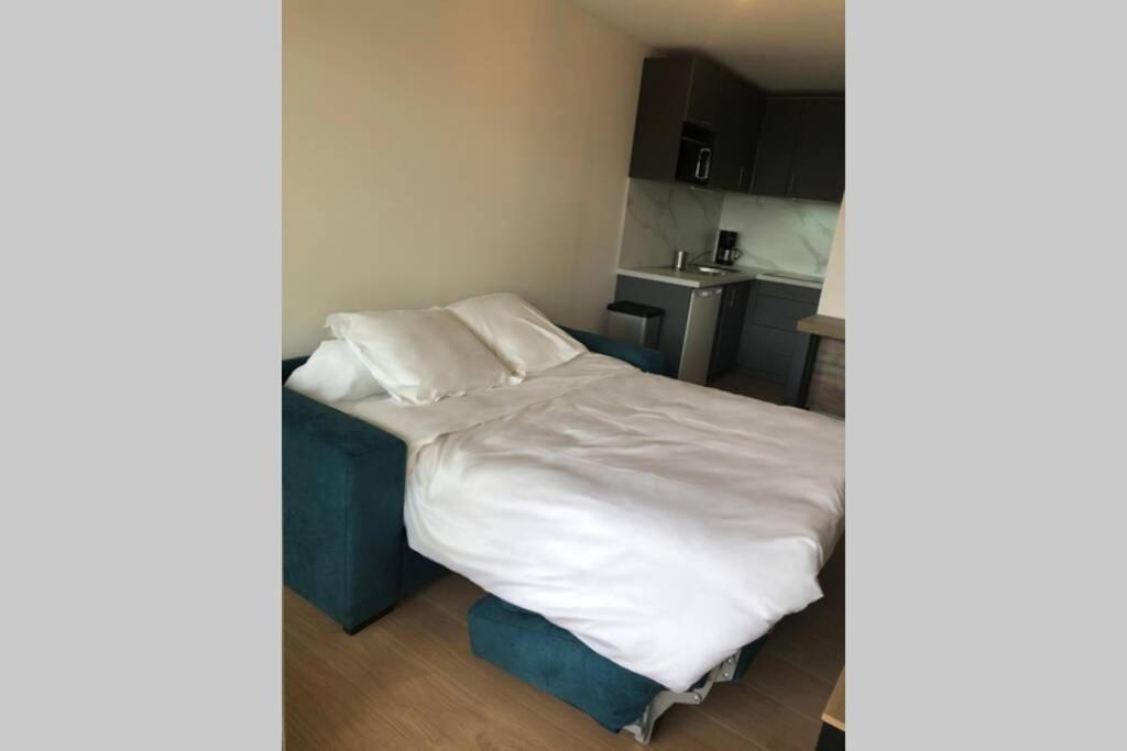 Appartement En Bord De Mer Сет Екстериор снимка